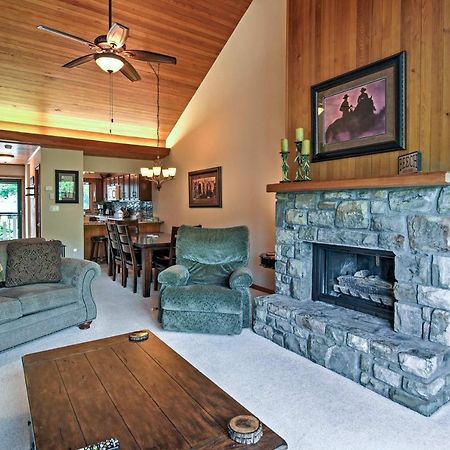 Beech Mountain Condo With Balcony, Walk To Resort! Eksteriør billede