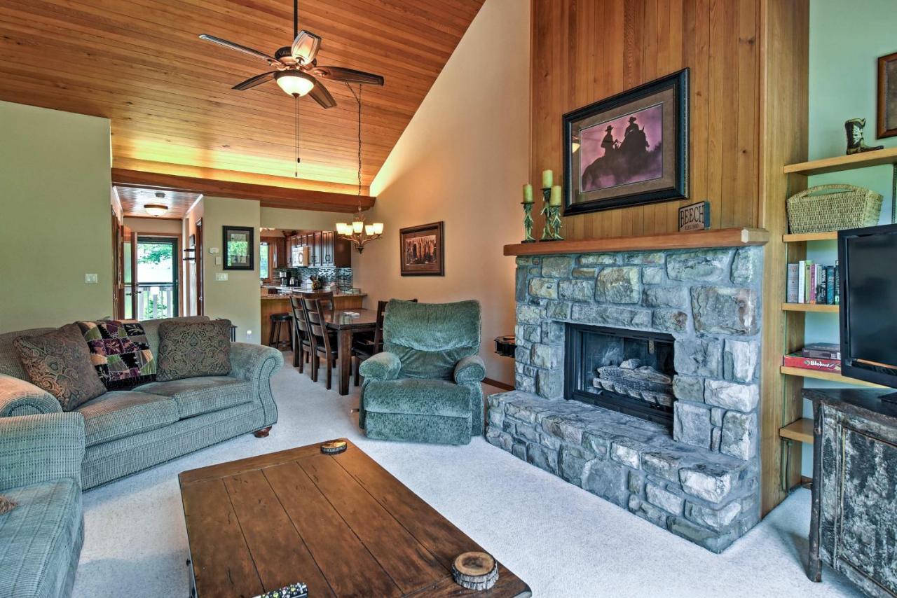 Beech Mountain Condo With Balcony, Walk To Resort! Eksteriør billede