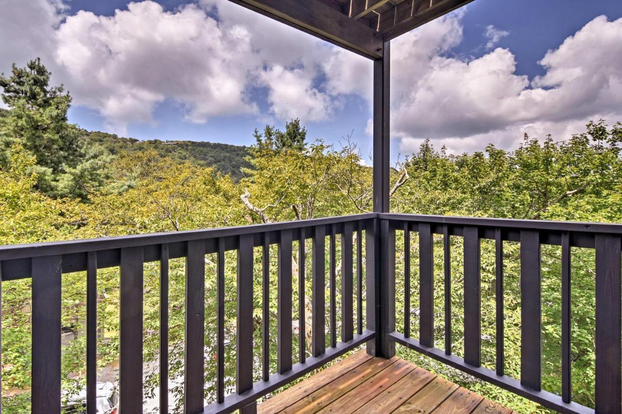 Beech Mountain Condo With Balcony, Walk To Resort! Eksteriør billede