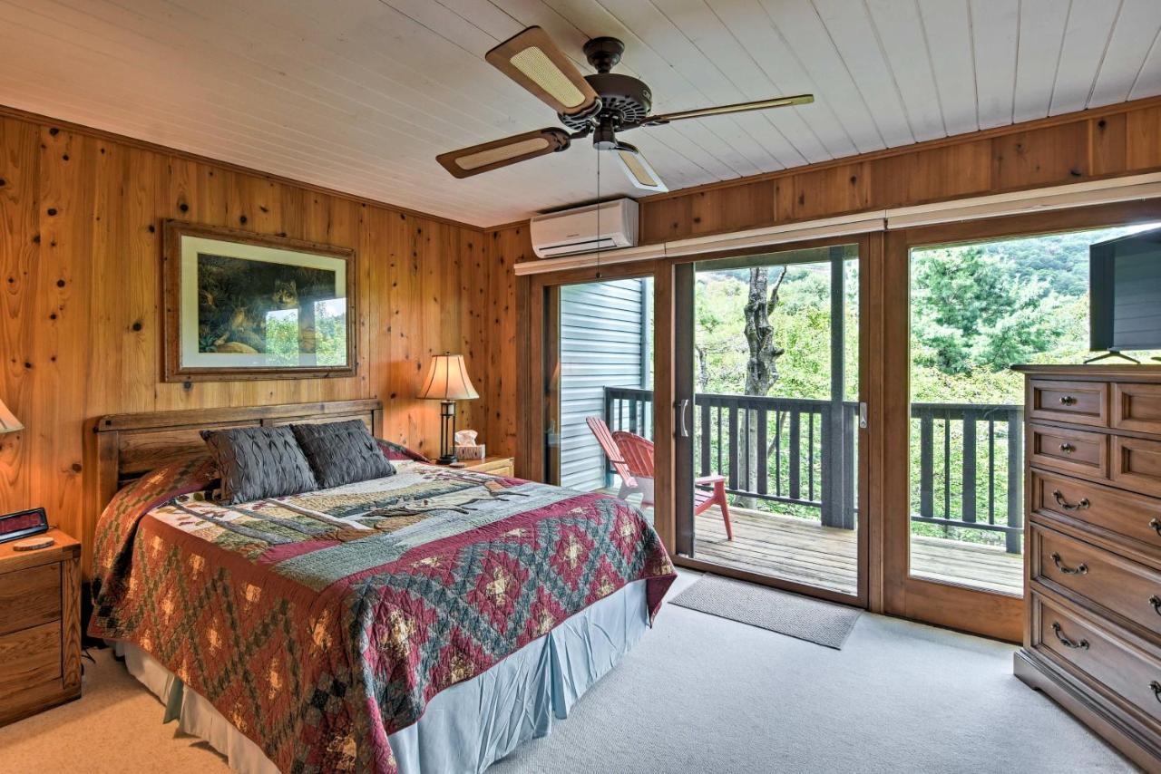 Beech Mountain Condo With Balcony, Walk To Resort! Eksteriør billede