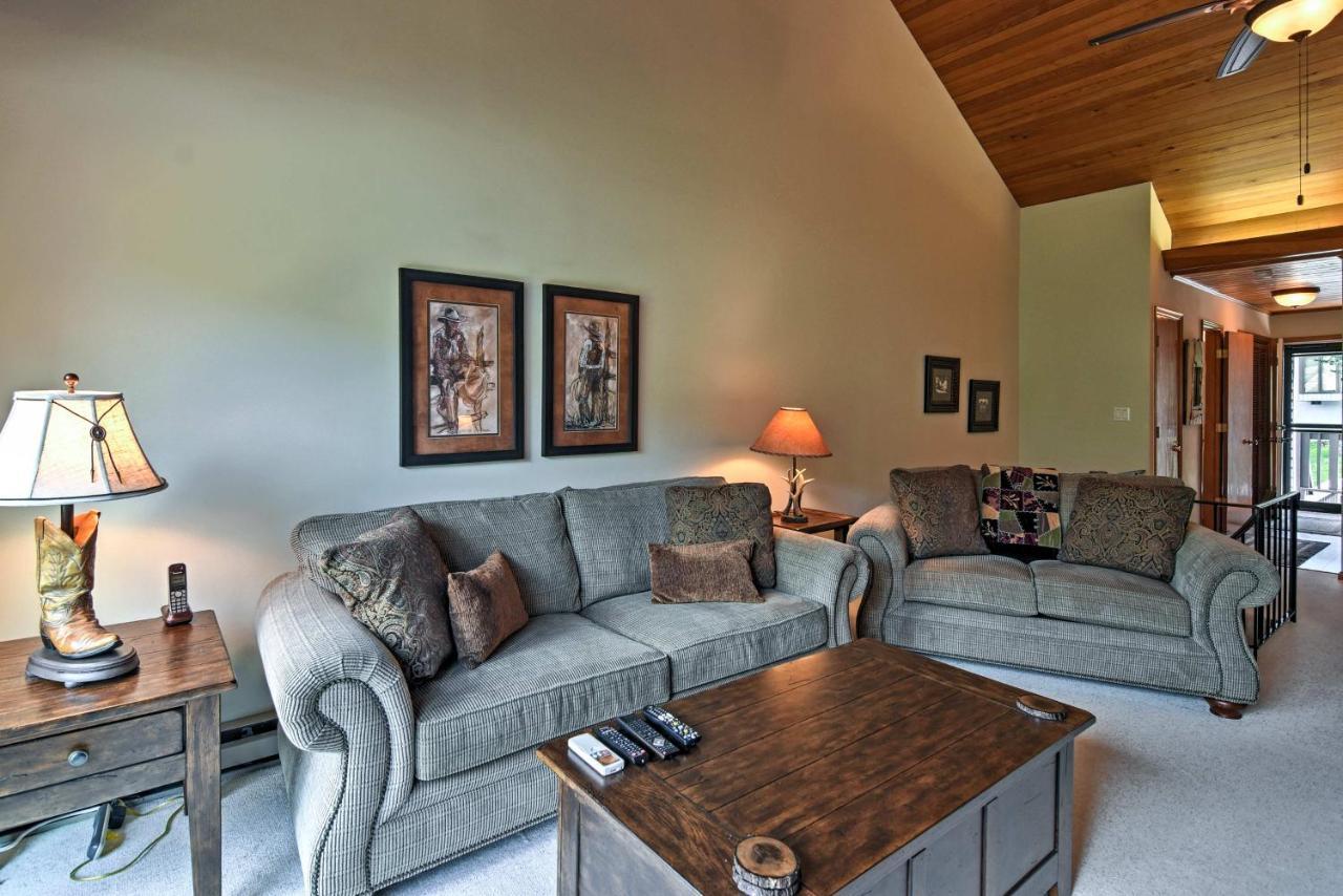 Beech Mountain Condo With Balcony, Walk To Resort! Eksteriør billede